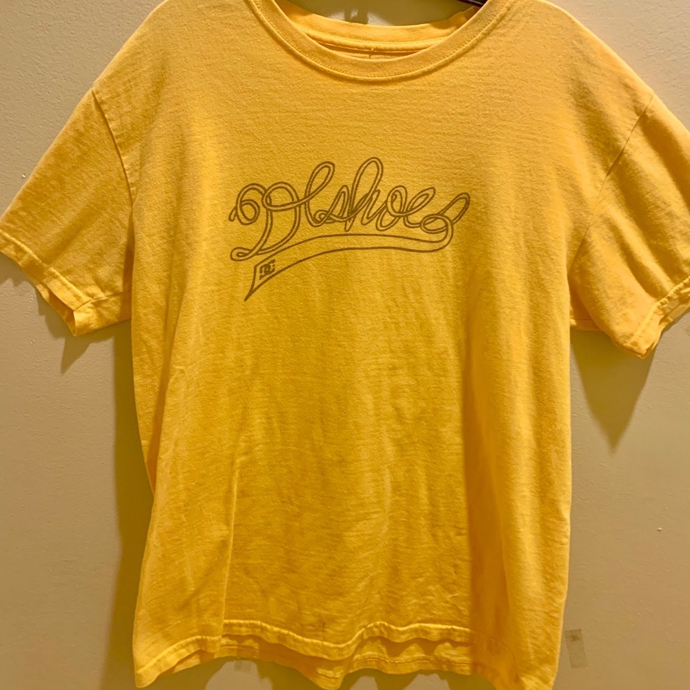 Retro / Vintage DC Shoes t-shirt